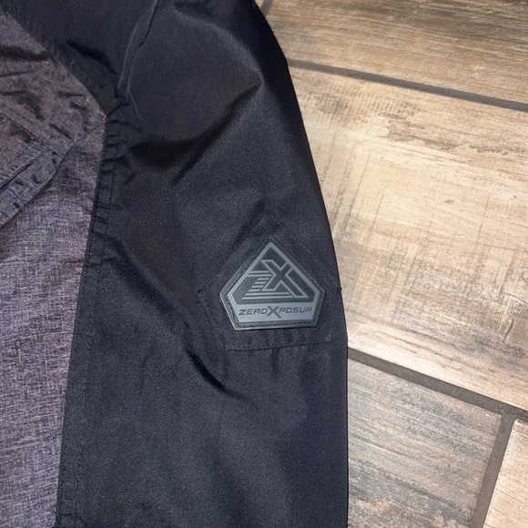 ZeroXposur ski coat with hood - Picture 5 of 8